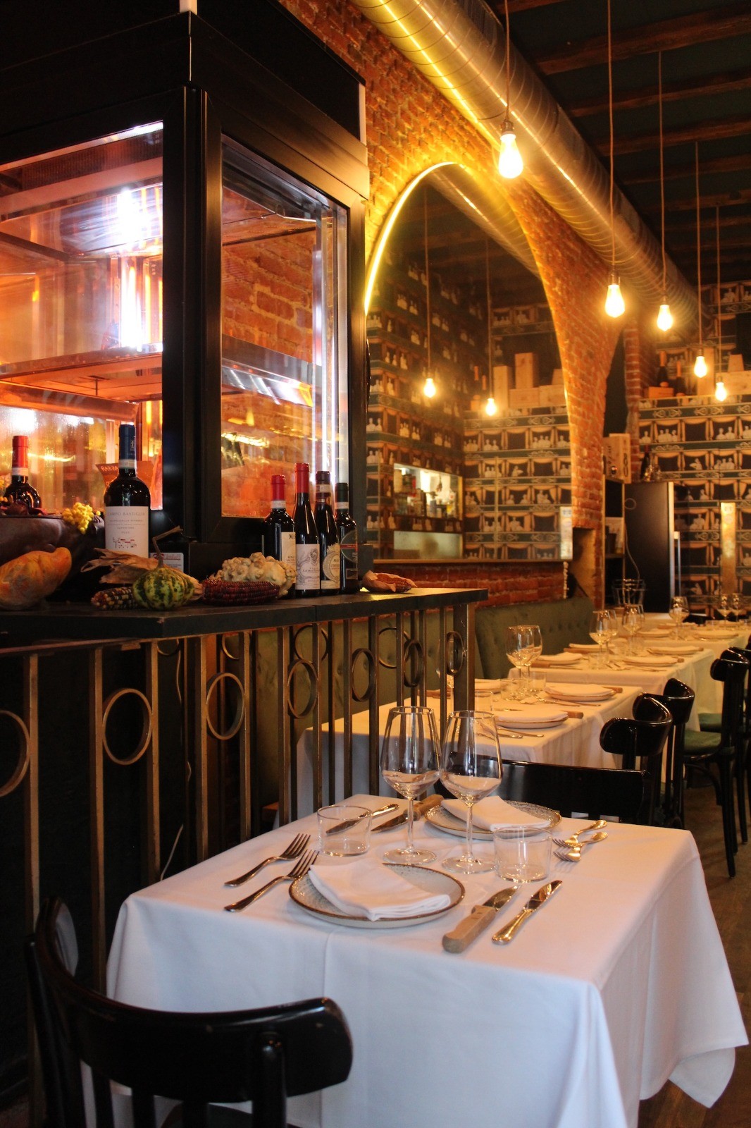 restaurant