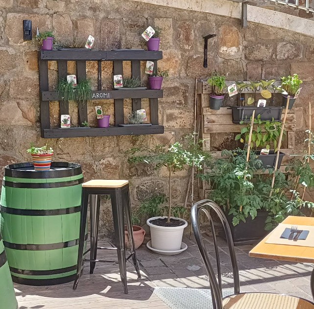 restaurant