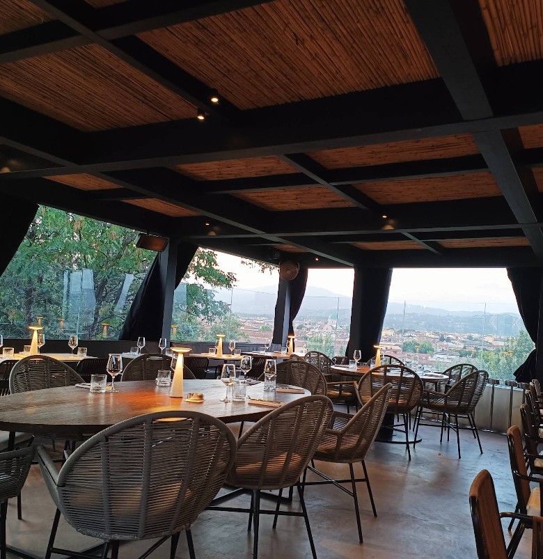 restaurant