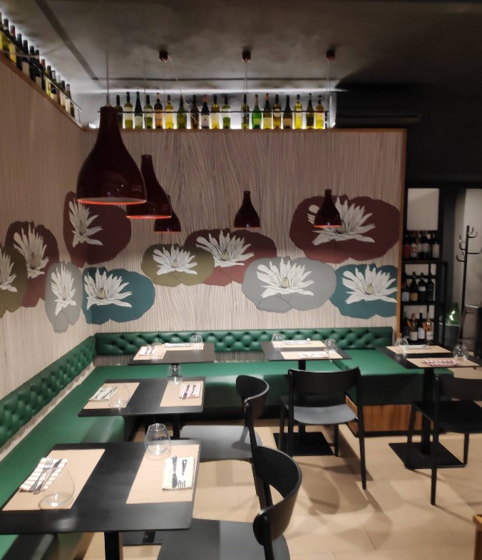 restaurant